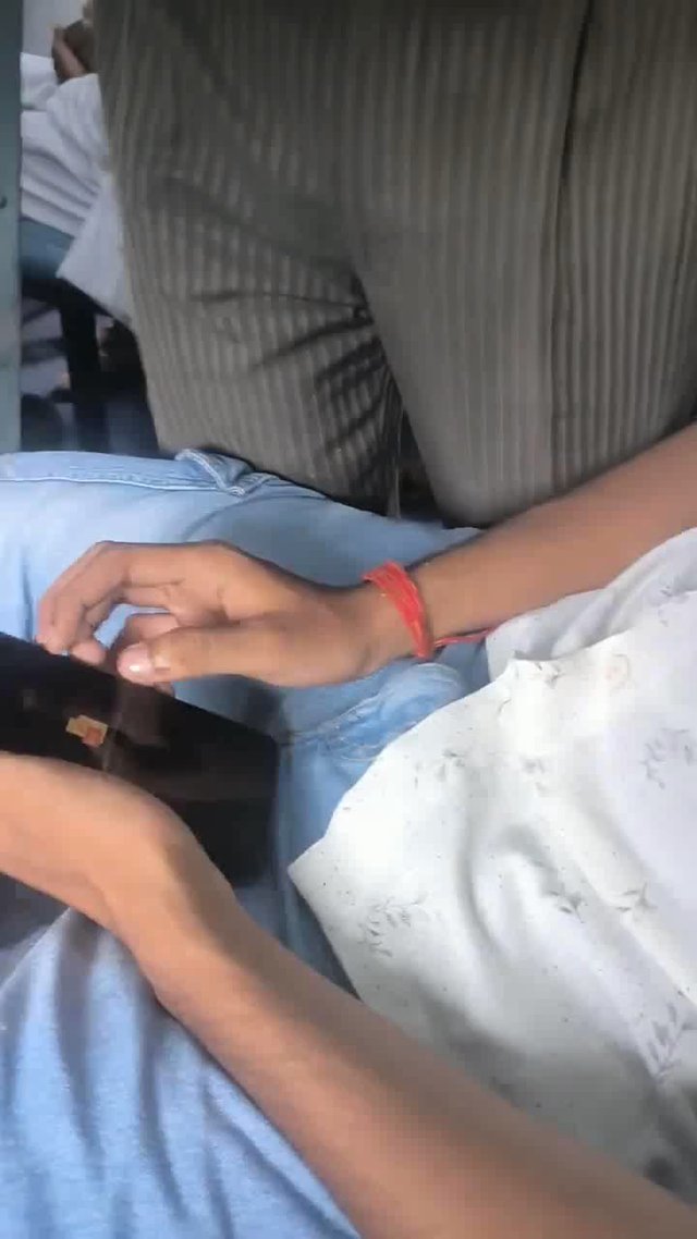 Passenger, seemingly without a valid ticket, was asking someone to vacate their seat