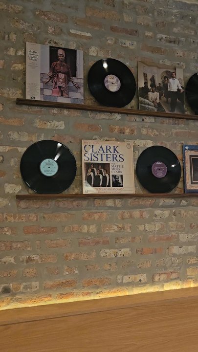New Sound Cafe - Cafes Near Me - Chicago, Illinois