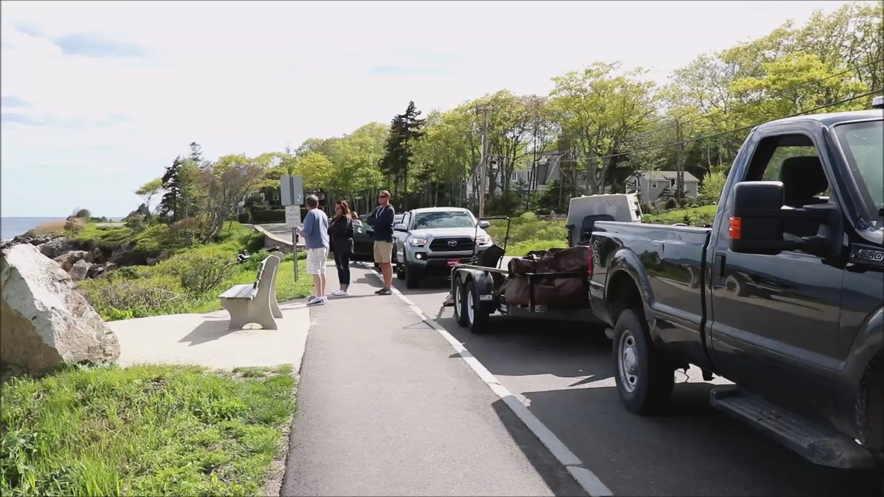 Walker's Point - Parking is available (Unfortunately, a mowing company took up most of the slots instead of parking at the house they were working at.) - Museums Near Me - Kennebunkport, Maine