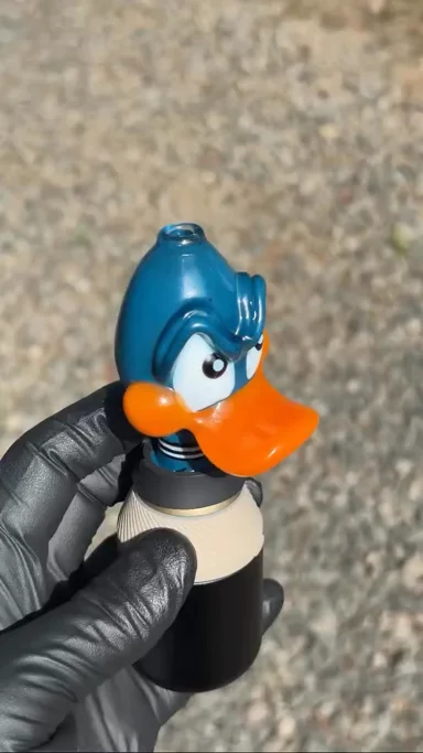 Preview pic of Jsmart glass Daffy Duck Puffco proxy core top #1