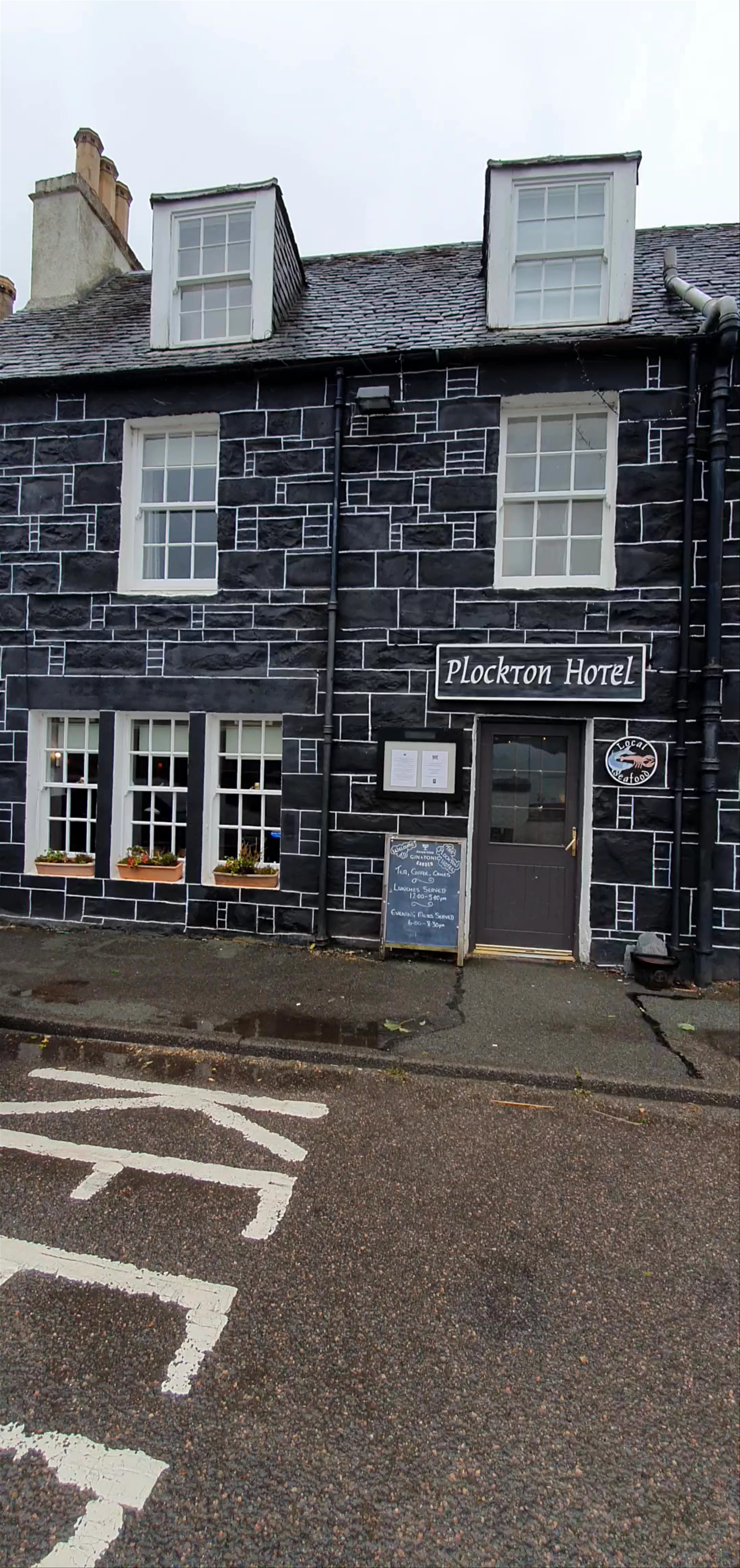 Plockton Hotel, Harbour Street