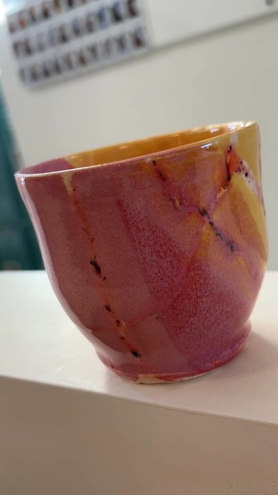 Kollektiv Clay Studio - B mix clay with beautiful studio available glazes - Art Classes Near Me - Oakland, California