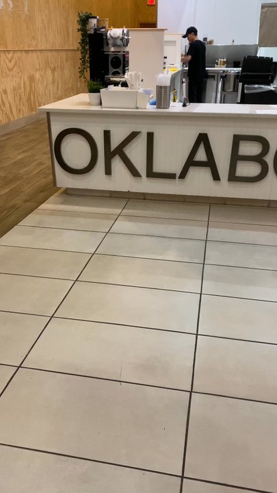 Oklaboba - Counter when you walk in - Bubble Tea Near Me - Edmond, Oklahoma