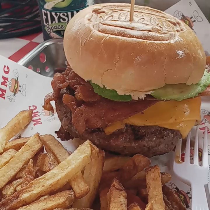 Mad Madeline's Grill - Burgers Near Me - Temecula, California