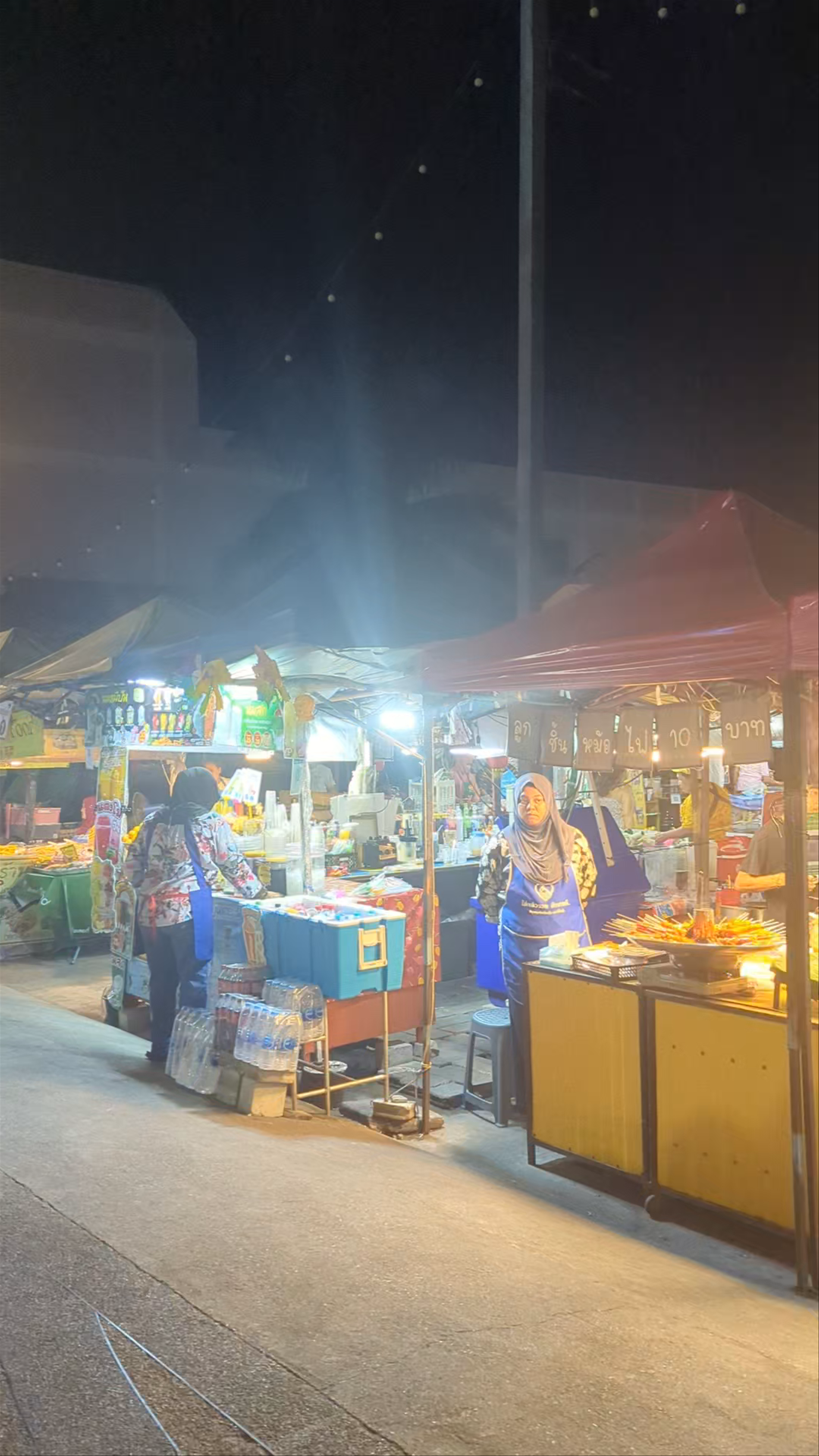 Black Crab Night Market: Vibrant Eats & Local Life in Krabi, Thailand