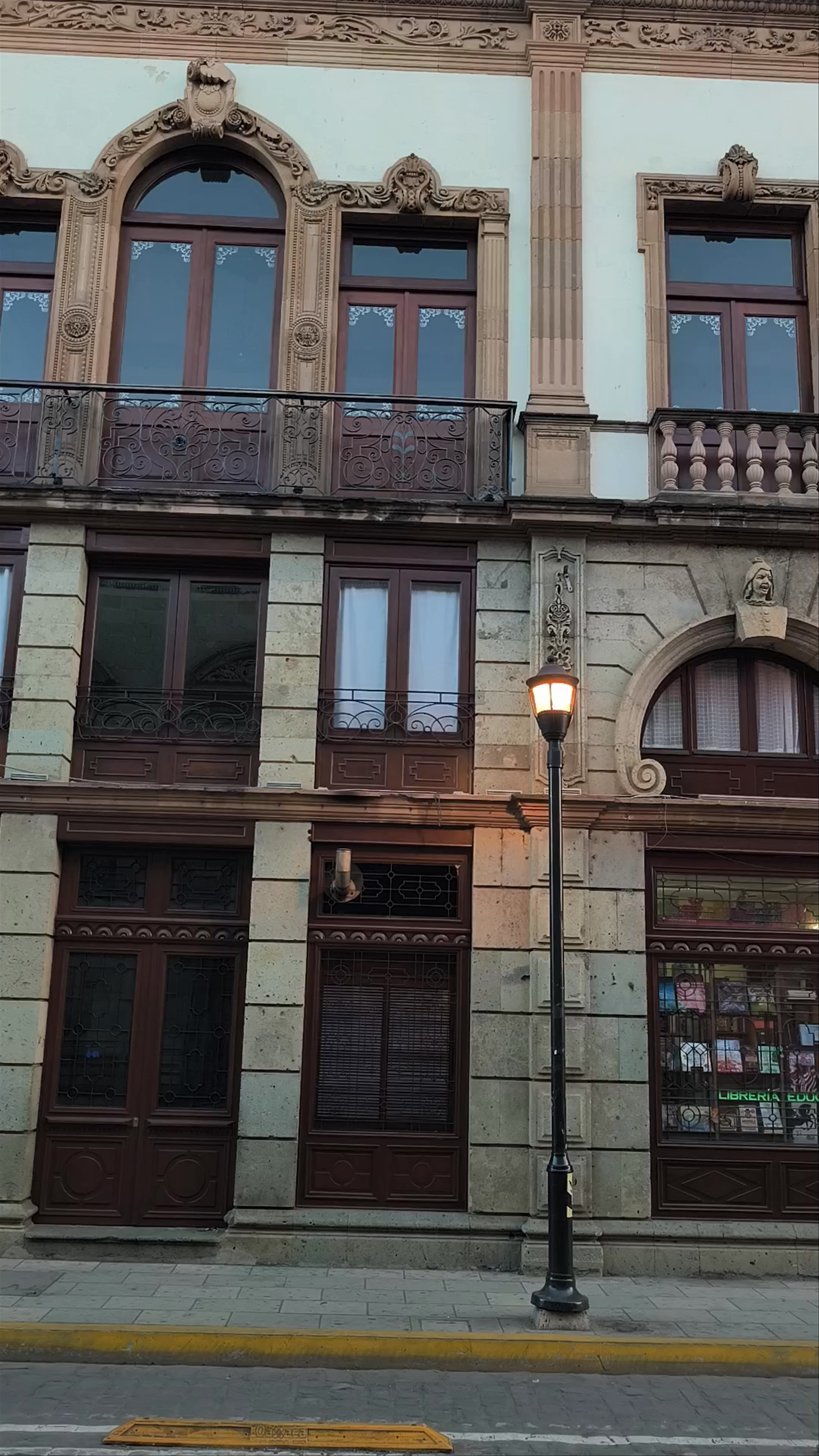 TEATRO MACEDONIO ALCALÁ