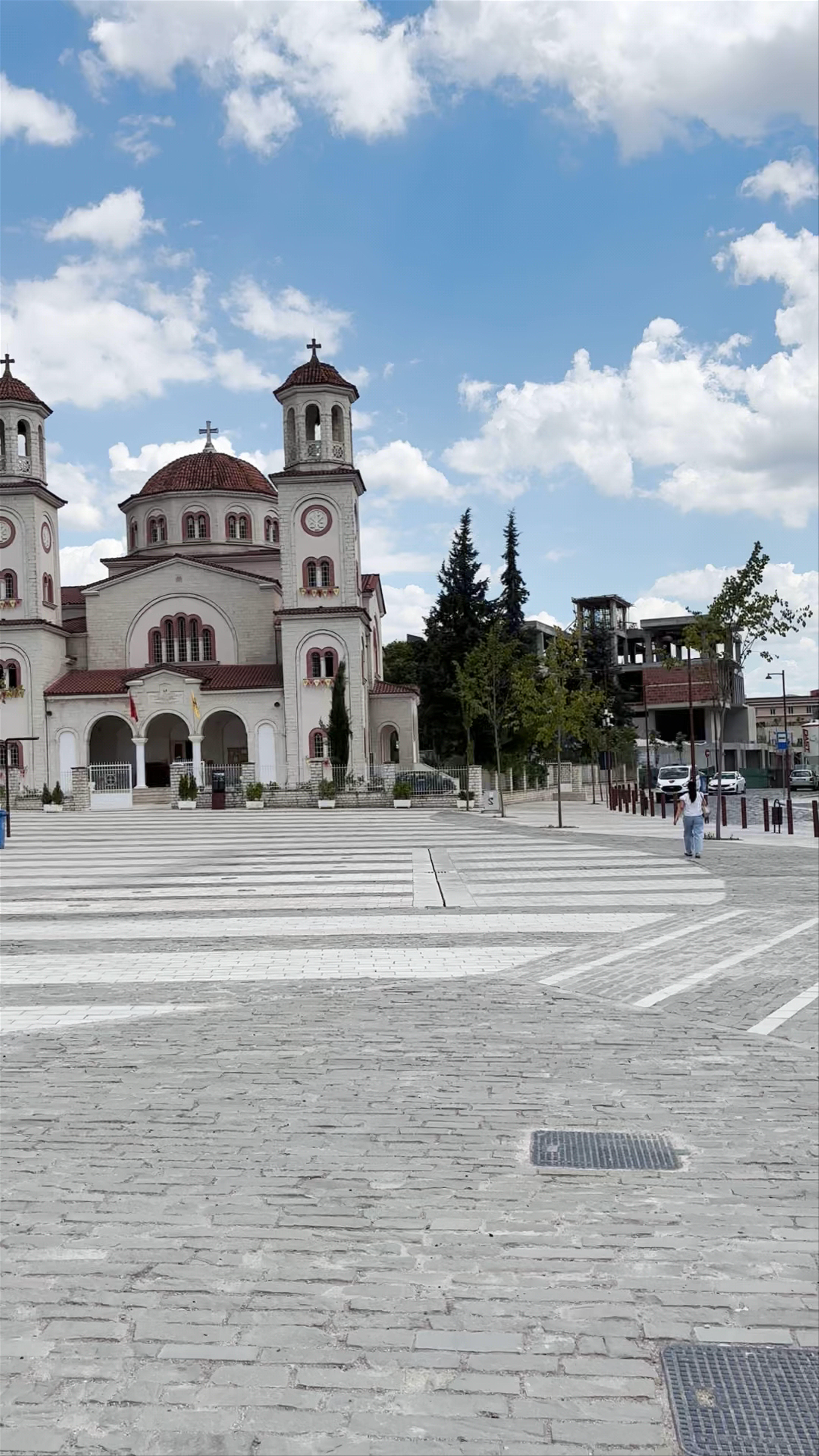 Catedral San Demetrio: Majestic Spiritual Icon in Berat, Albania