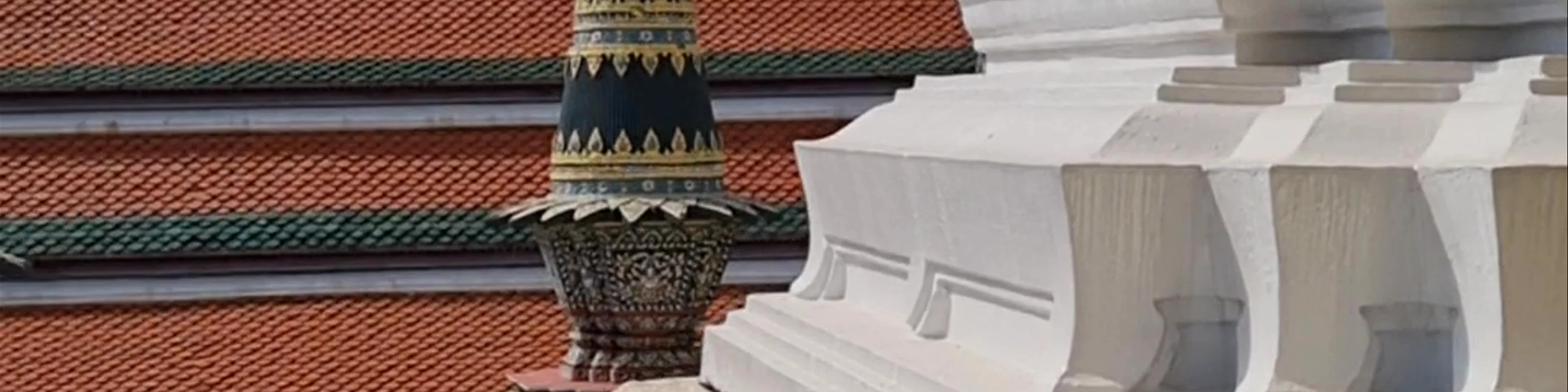 พระสุวรรณเจดีย์ (Golden Chedi)