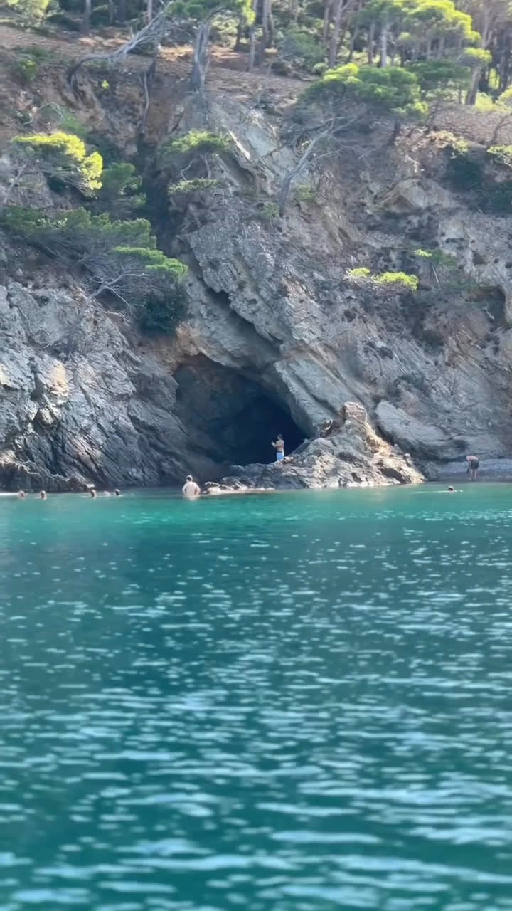 Vídeo UGC 4 de Ikram