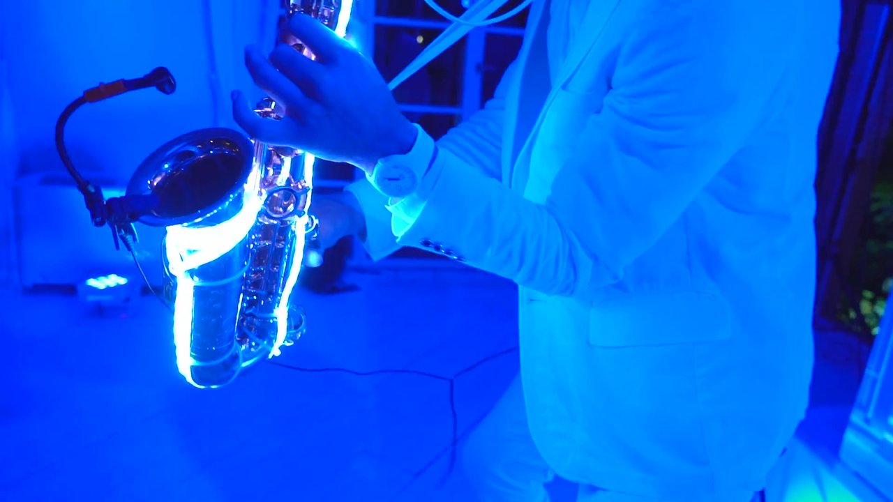 Tuscany Sax & DJ - Promo Video - video
