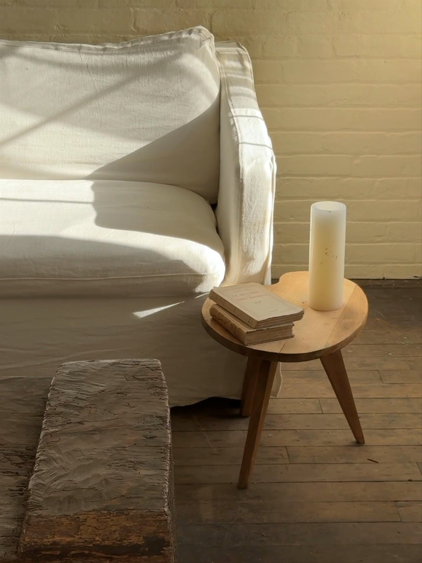 The Easel Stool