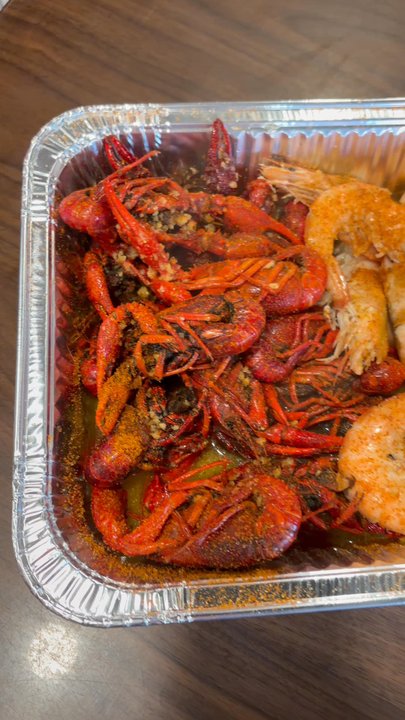 Live Crawfish & Seafood - BOGO special - Seafood Near Me - Richmond, Virginia