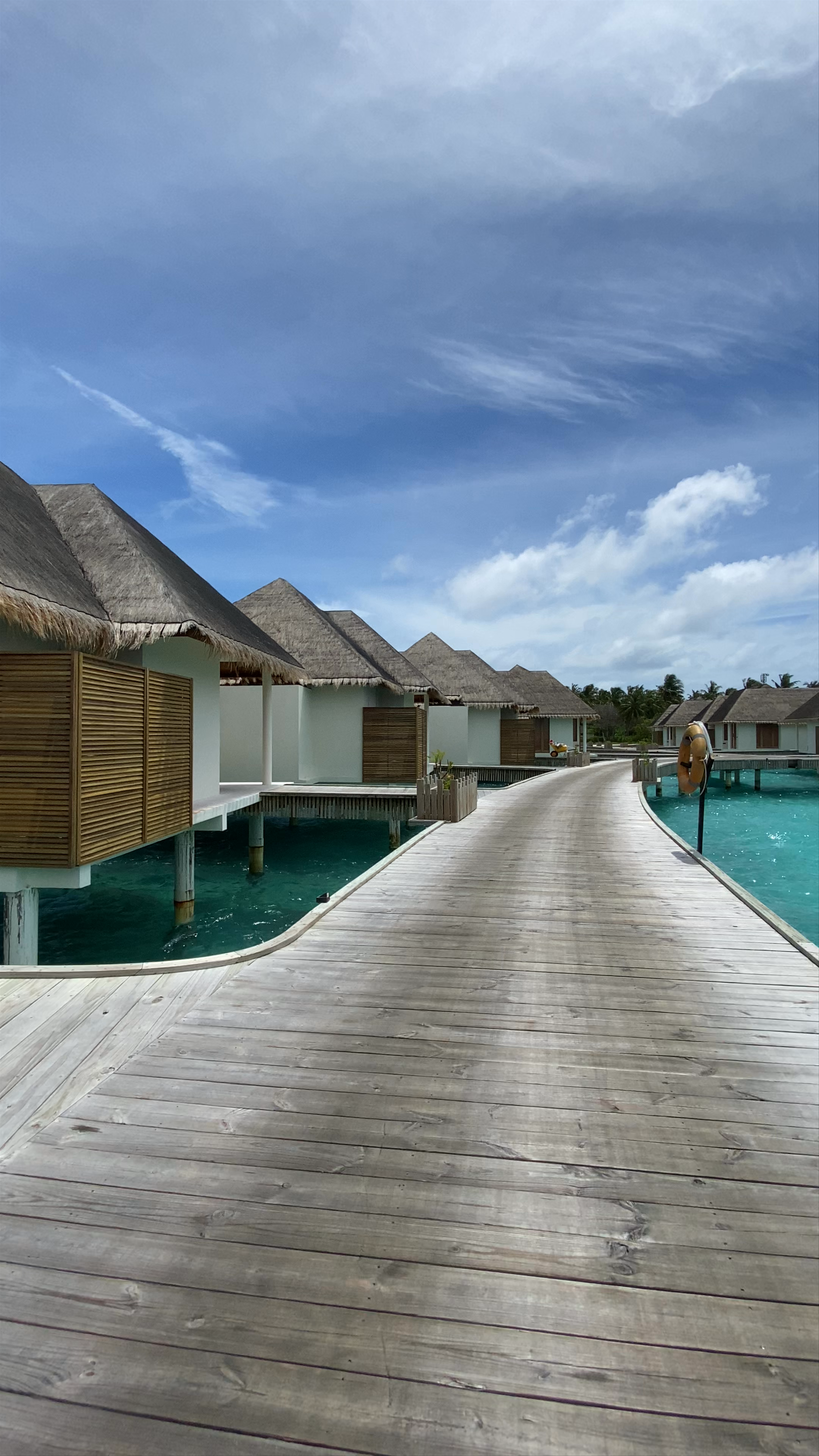 Furaveri Island Resort & Spa