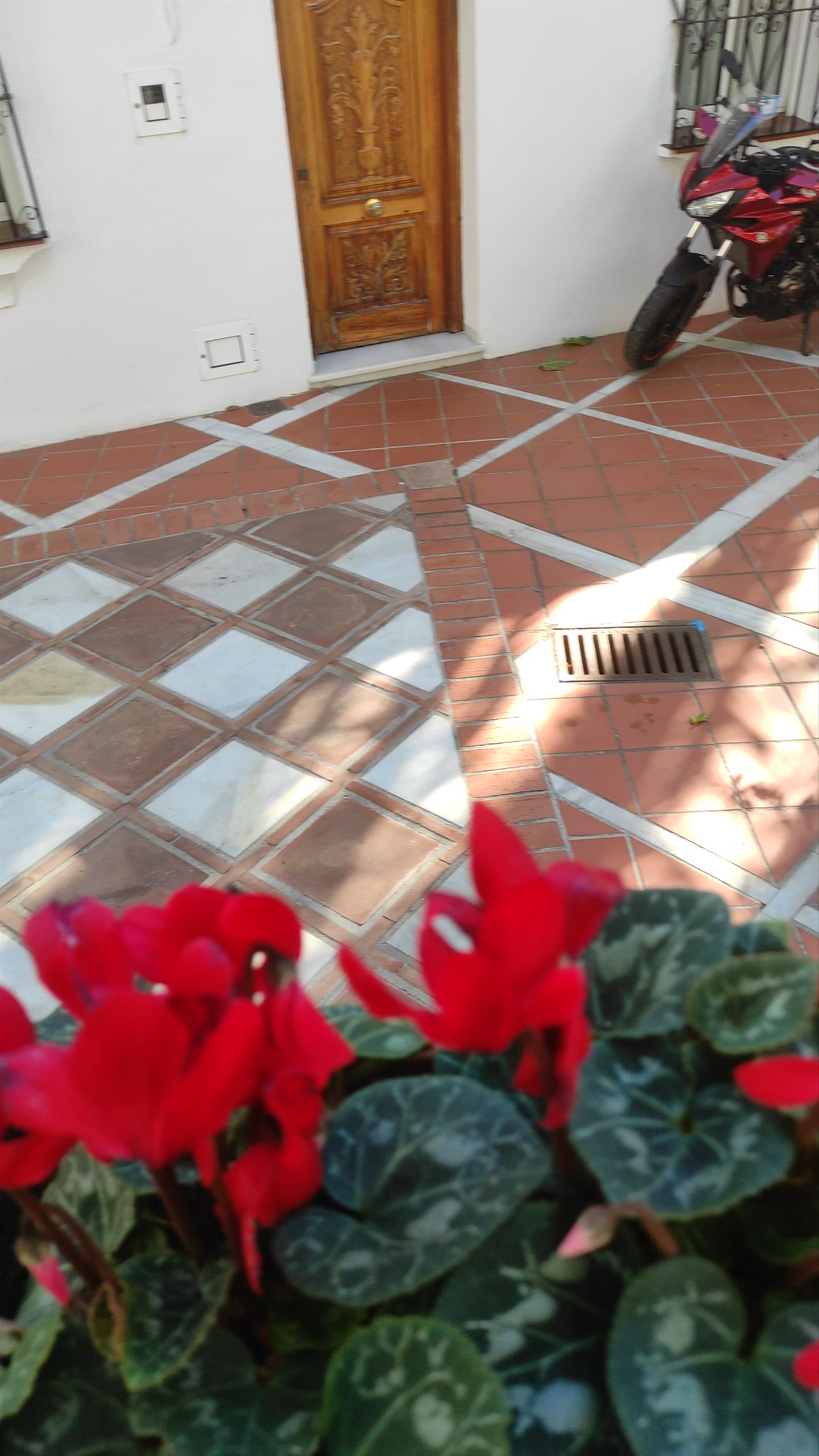 Strolling Through the Charming Streets of Benalmádena, Andalucía
