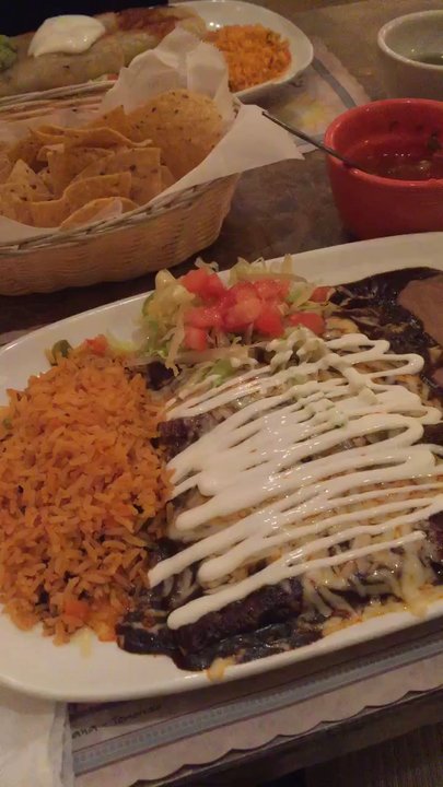 Buena Vista - Cheese enchiladas con mole - Mexican Near Me - Chicago, Illinois