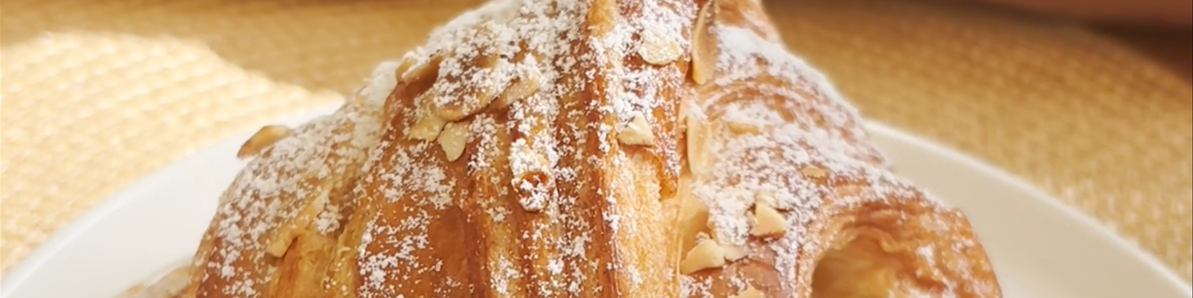 Tartallette (Panadería y Cafeteria).