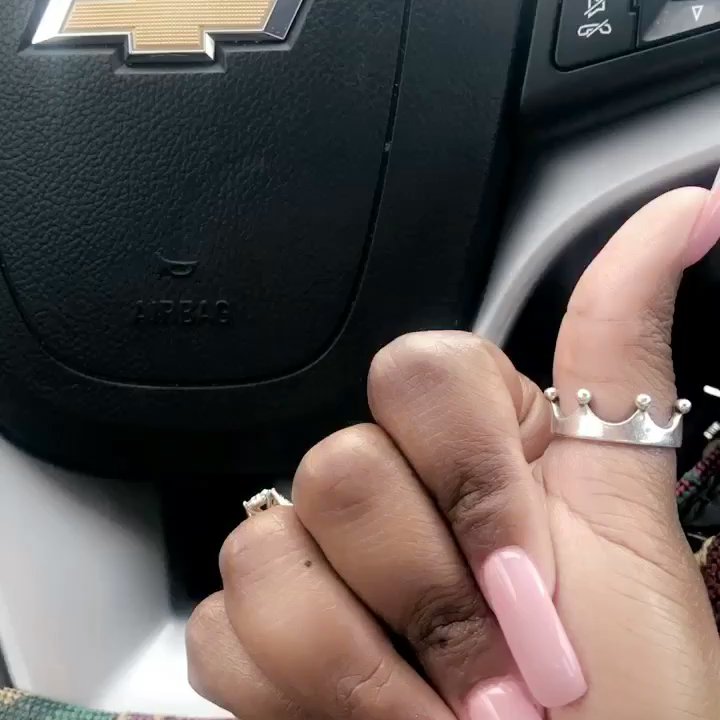 Upscale Nails & Spa - Shellac Square - Nail Salons Near Me - Houston, Texas