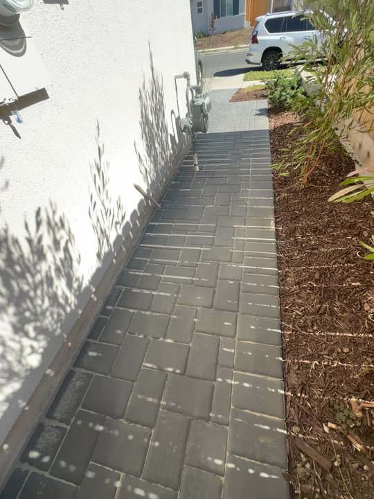 Vista Landscaping - Side pathway - Landscaping Near Me