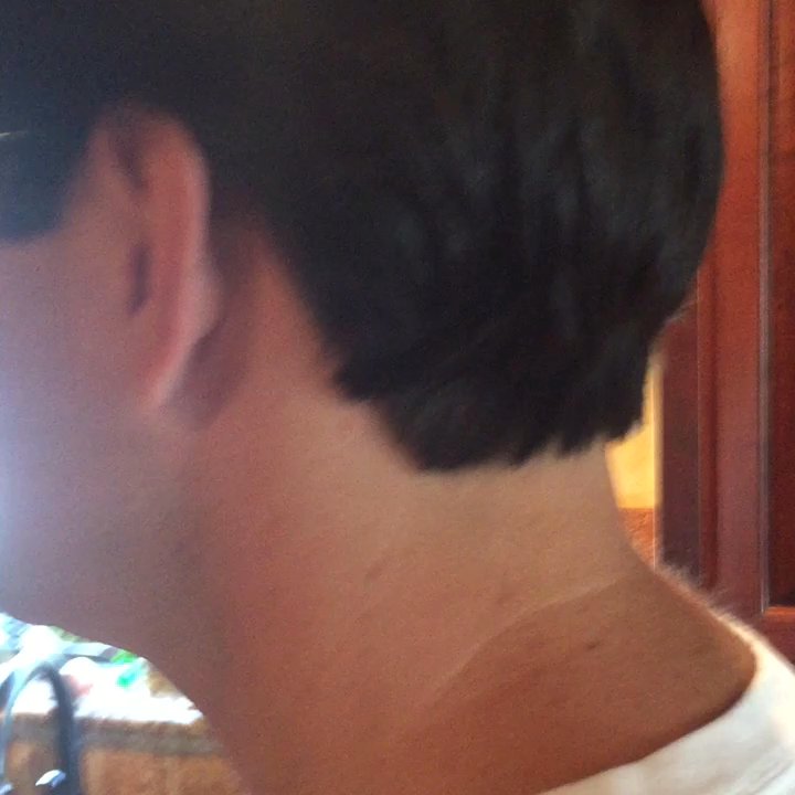 Wayne's Barbershop - I took a video after I saw something was wrong in the mirror, but couldn't get a good angle. - Barbers Near Me - Antioch, California