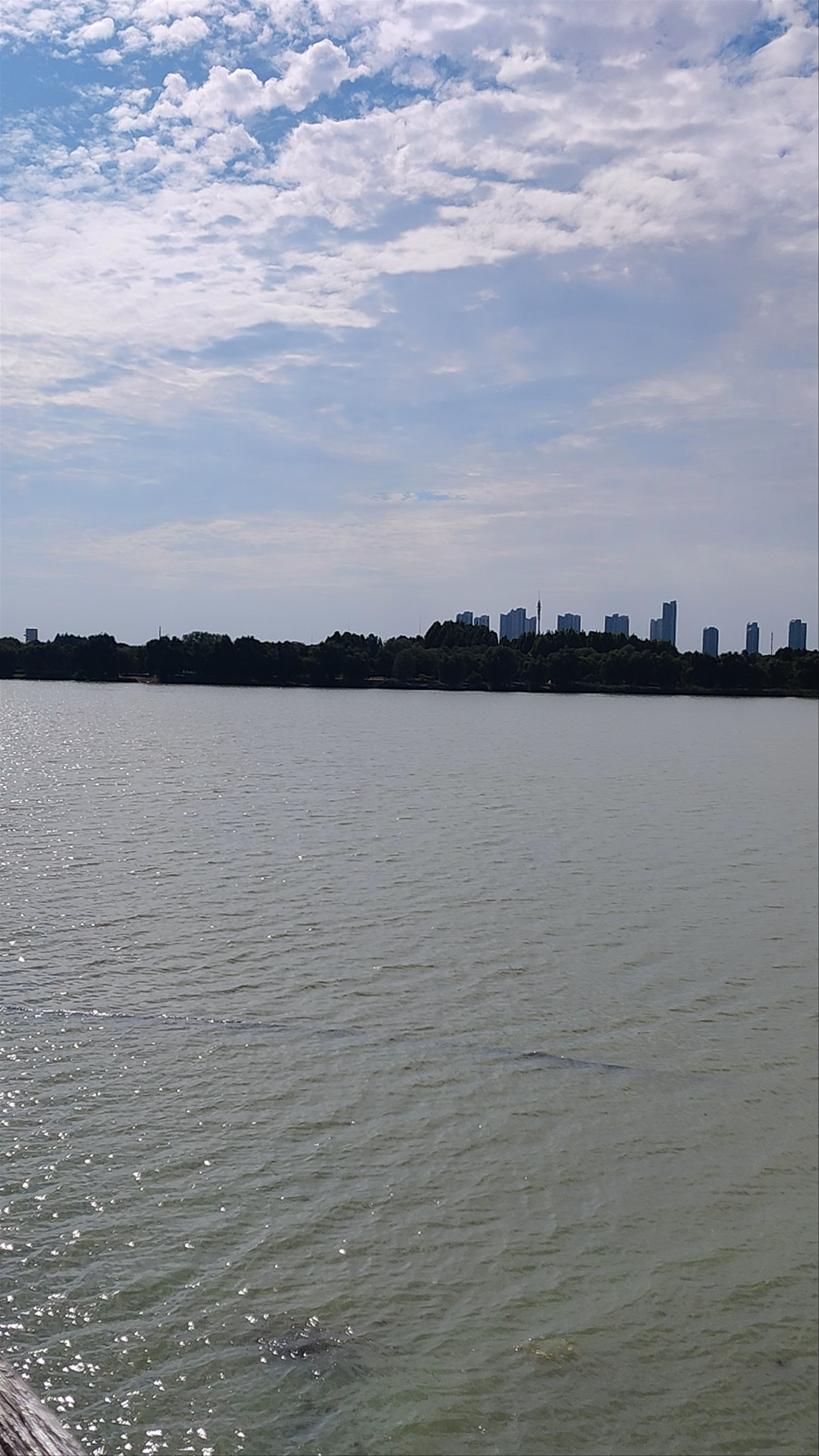 Jining Taibai Lake Scenic W. Gate