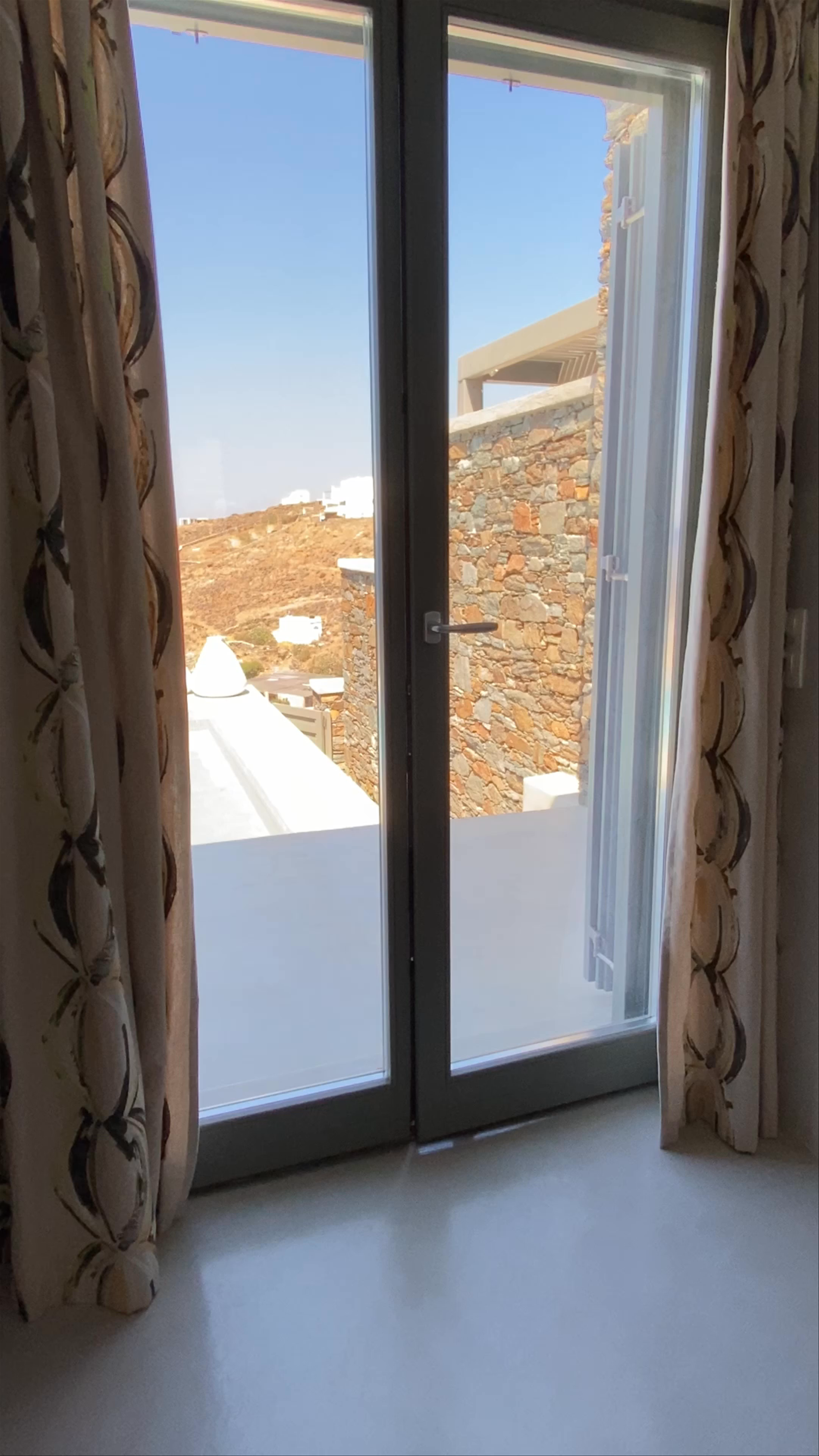 Phos Villas: Serene Seaside Escape in Tinos, Greece