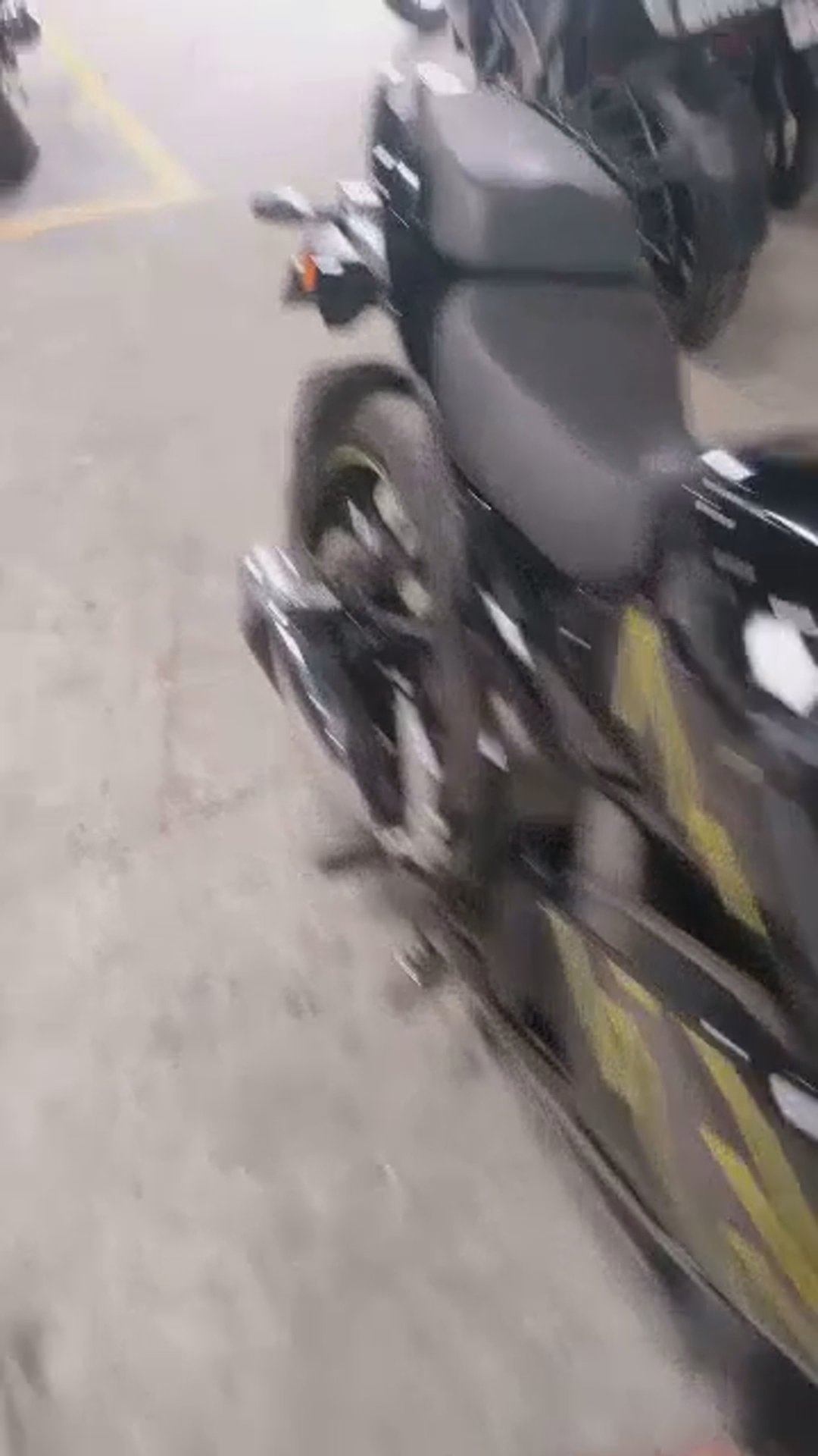 Walk-around video thumbnail