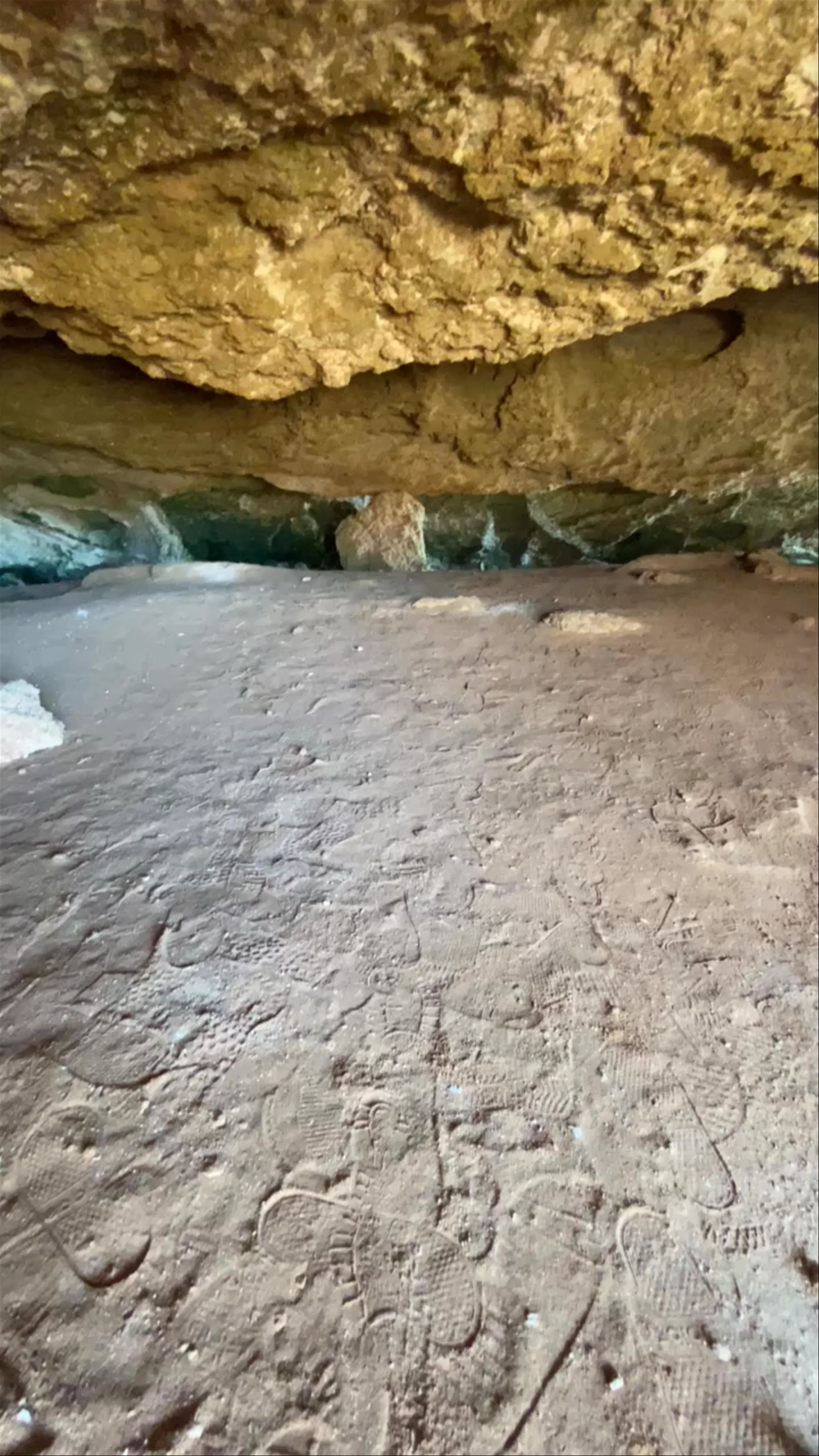 Cyclops Cave