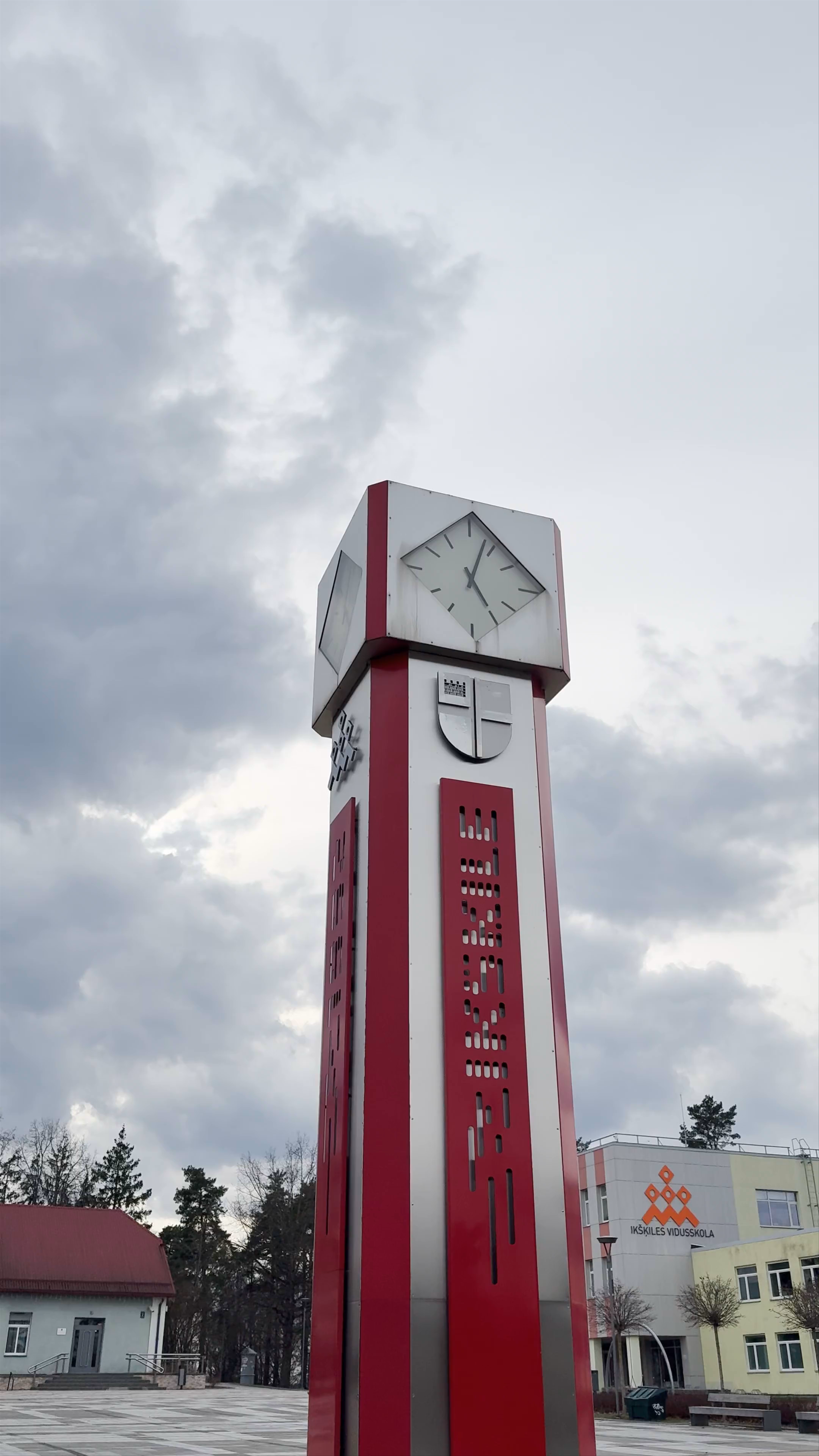 Ikšķiles centra laukums