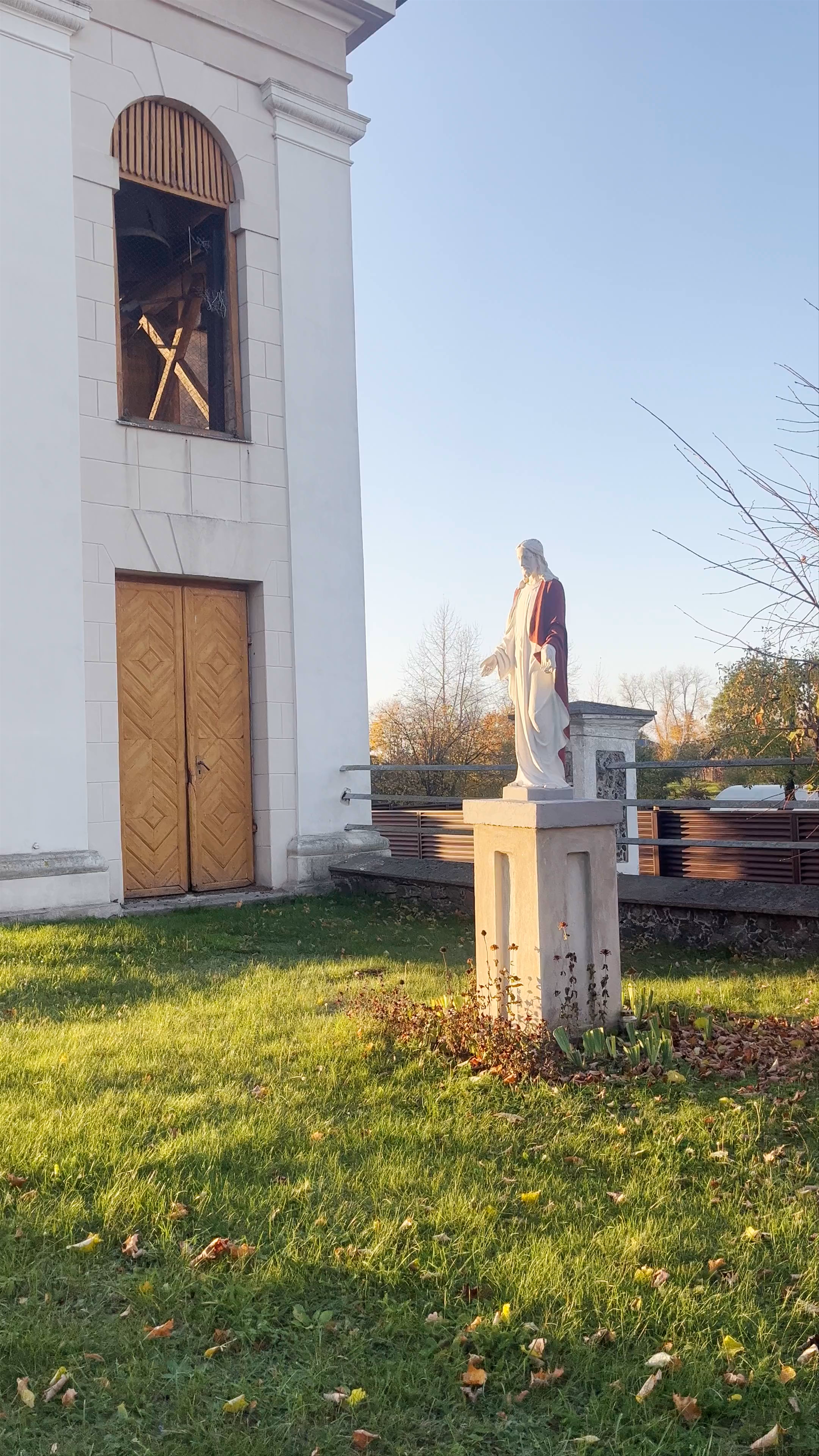 Taujėnai Exaltation of holy cross church