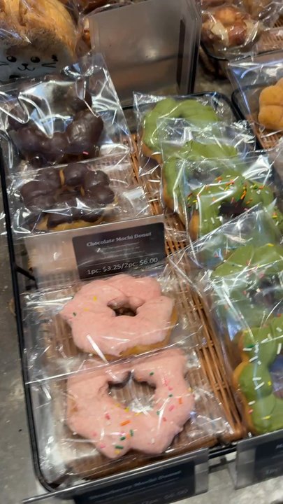BRUG Bakery - Pearlridge - Bakeries Near Me - Aiea, Hawaii