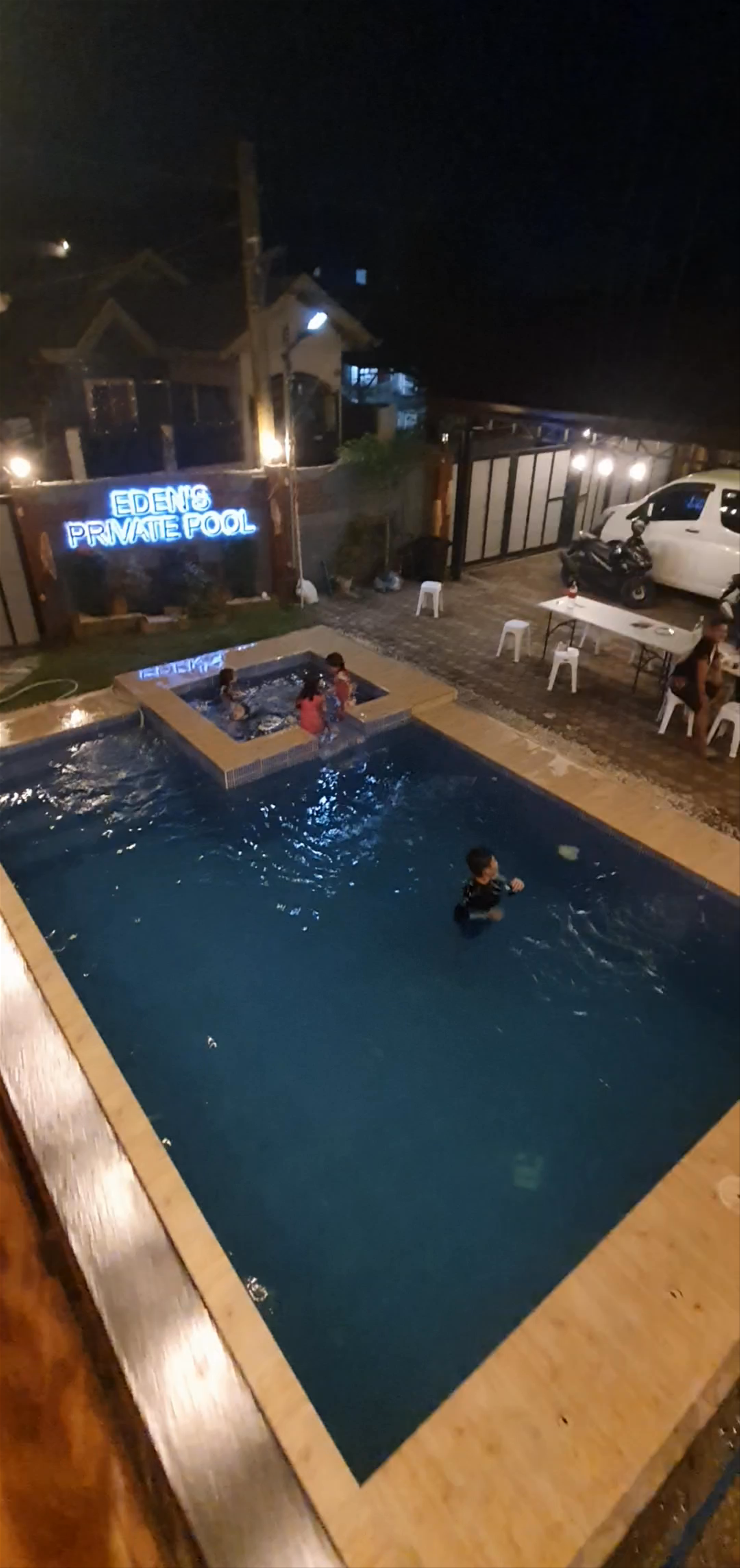 Eden’s Private Pool