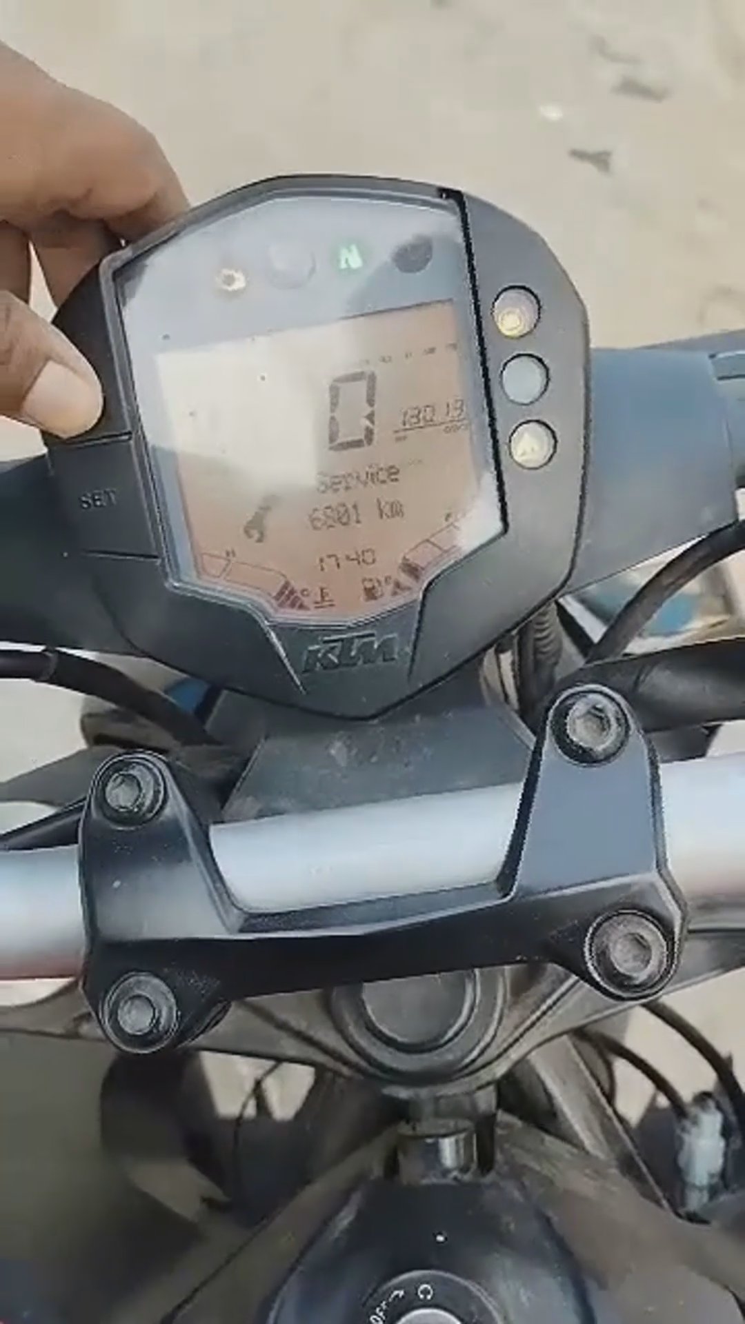 Walk-around video thumbnail