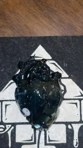 Preview pic of @T.Larsonglass space heart.