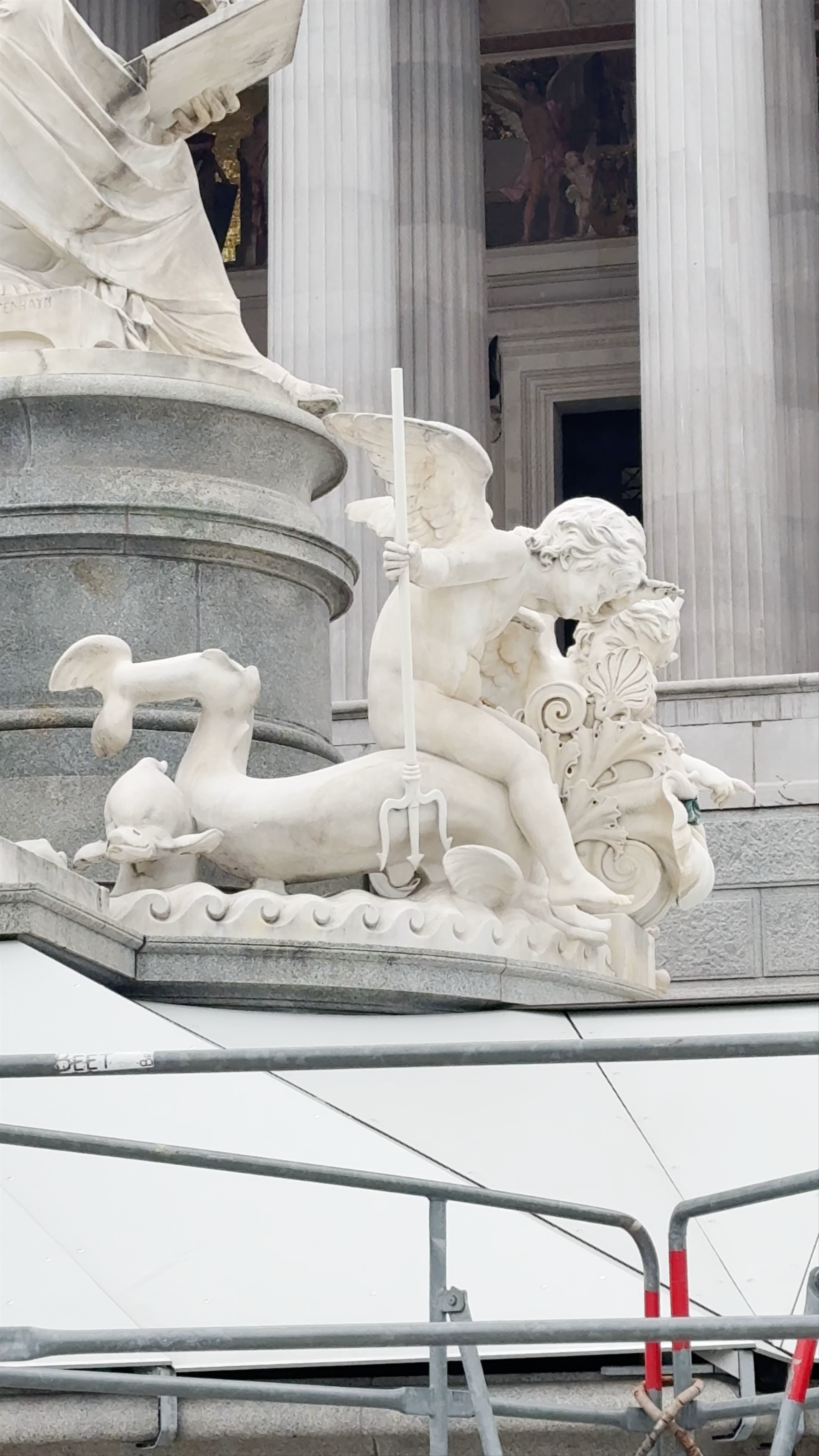 Pallas-Athene-Brunnen