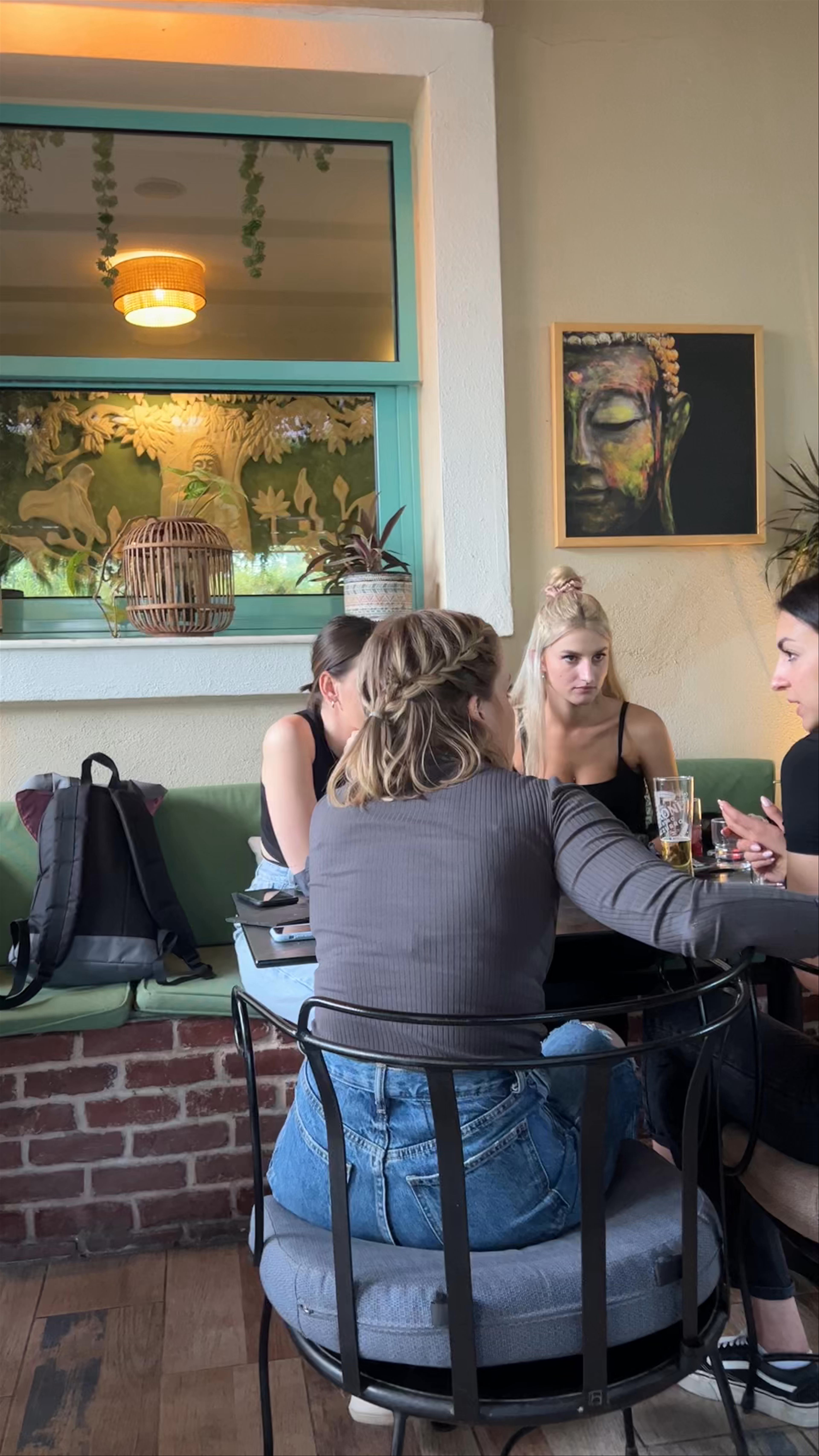 Zen Garden Thessaloniki: A Cozy Indoor-Outdoor Café Vibe