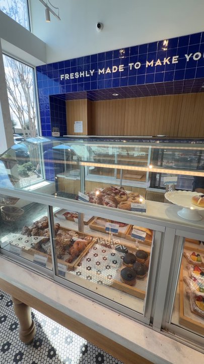 Paris Baguette - Inside - Bakeries Near Me - Winter Garden, Florida