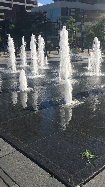 Fountain Square - Cooling off by the fountain - Parks Near Me - Evanston, Illinois