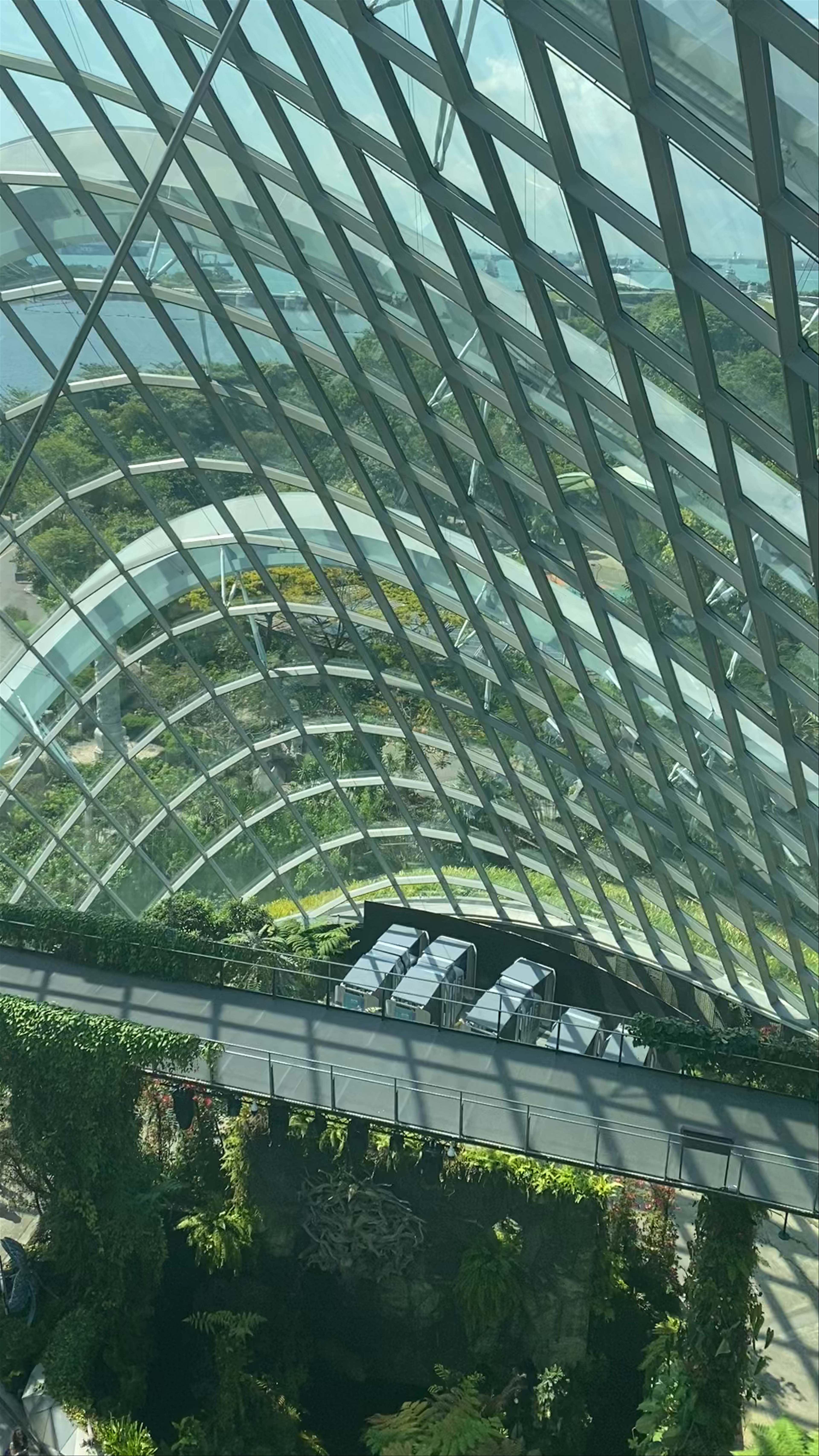 Marina Gardens Drive