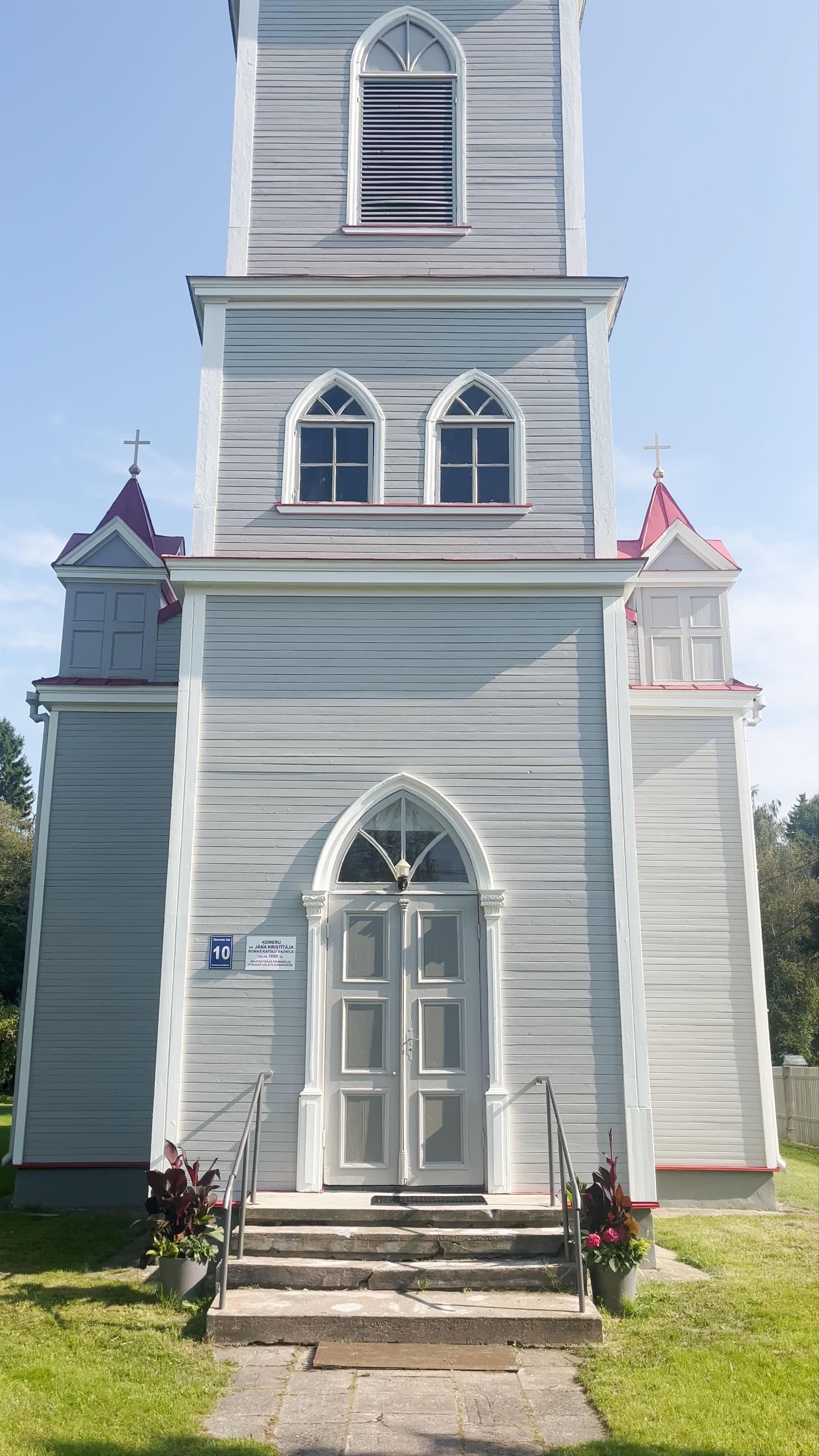 Ķemeri Roman Catholic Church: A Tranquil Spiritual Landmark in Jūrmala