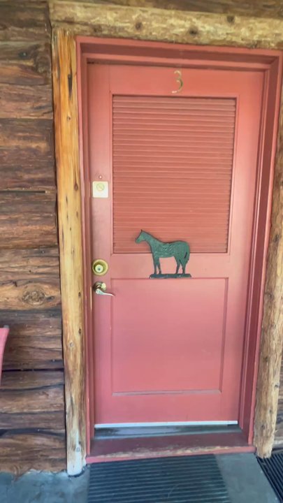 Riverview Lodge - Double Queen room - Hotels Near Me - Kernville, California