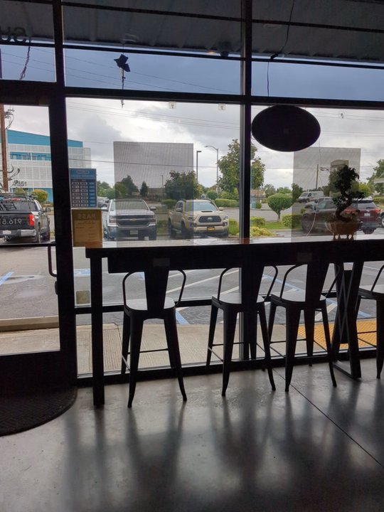 Ca Phe Phin - Window seating - Coffee & Tea Near Me - Sacramento, California