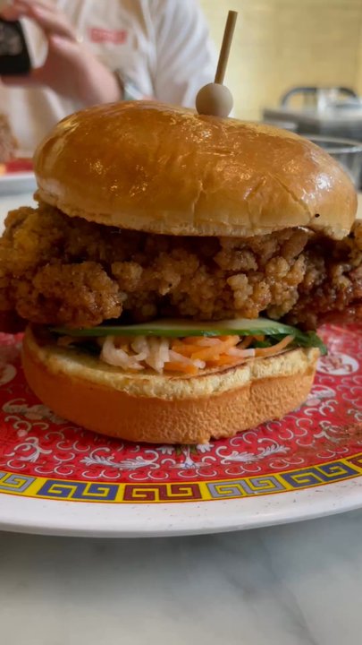Maketto - Fried Chicken Sandwich - Cafes Near Me - Washington, DC, District of Columbia
