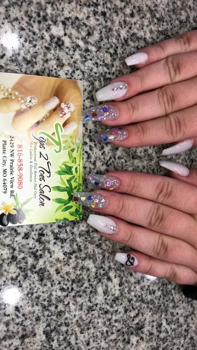 Tips 2 Toes Salon - Nail Salons Near Me - Platte City, Missouri