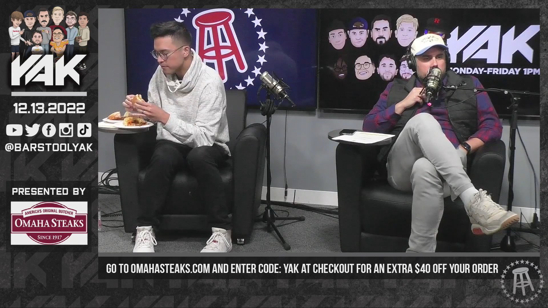 Watch Mintzy Down A Banana In Under 10 Seconds Barstool Sports