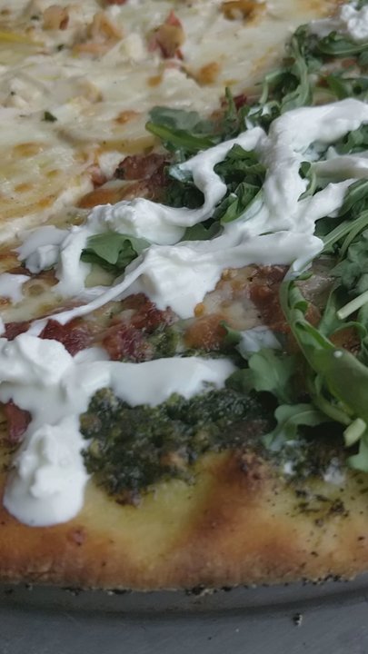 Bob's Pizza - Pizza Loveee - Pizza Near Me - Chicago, Illinois