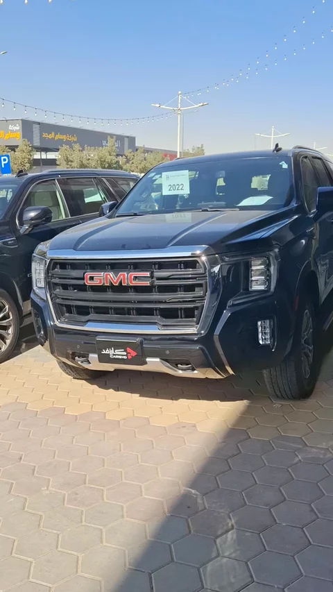 جي ام سي يوكن SLE 2022