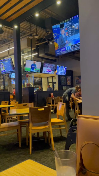 Buffalo Wild Wings - American Near Me - Oceanside, California