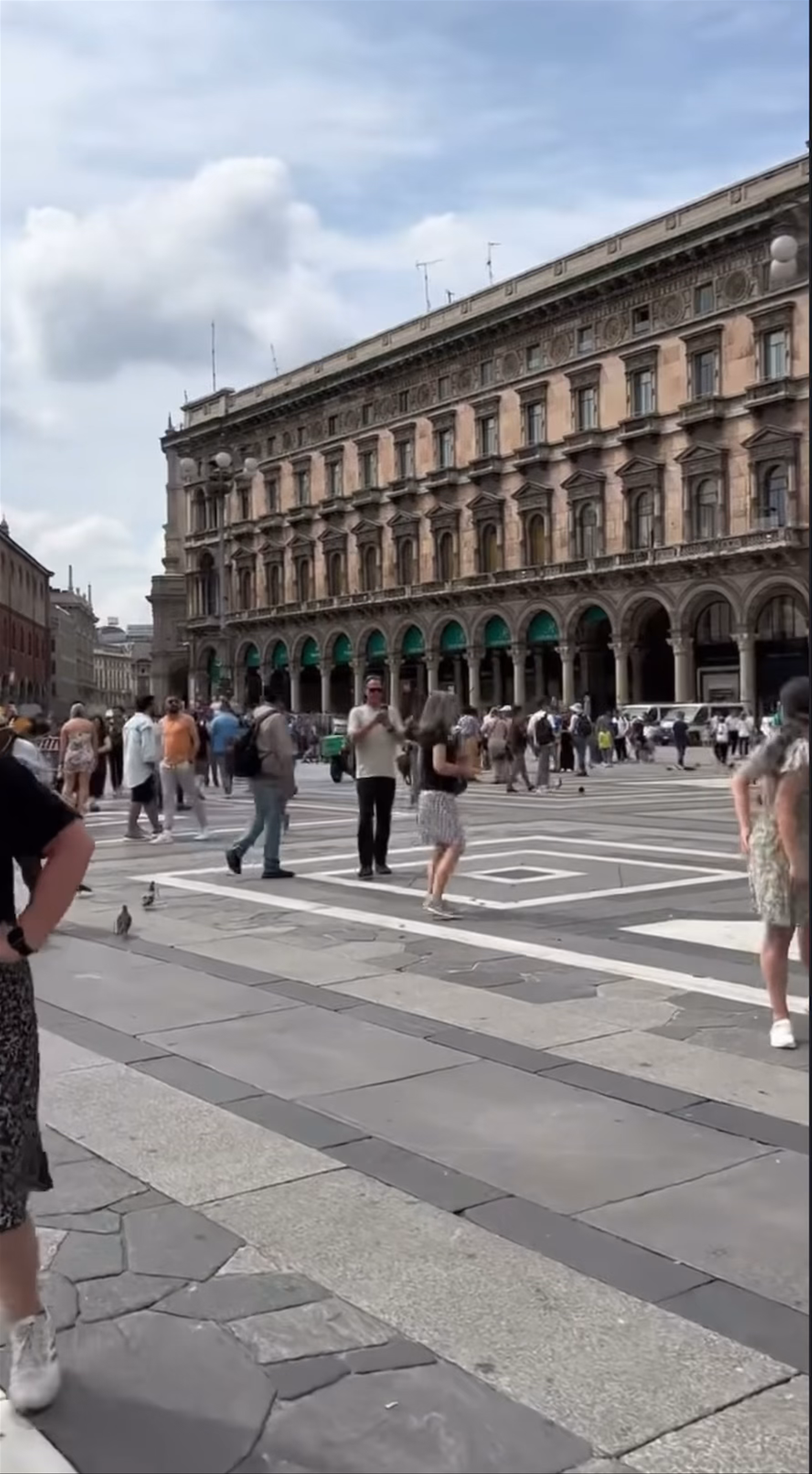 Milan Cathedral Piazza: Vibrant City Life at the Heart of Milan