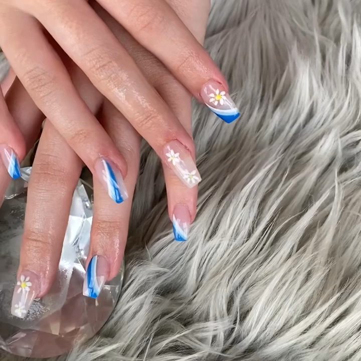 Luxury Nails - Nail Salons Near Me - Granger, Indiana