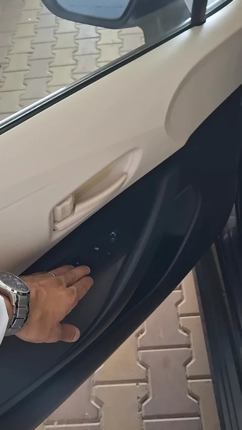 تويوتا كورولا XLI 2023